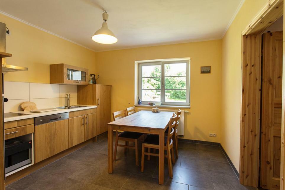 Huegelhus Apartment Kloster Bagian luar foto